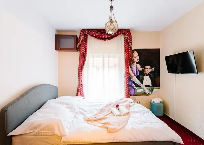 Petra In Historical Palace * Братислава