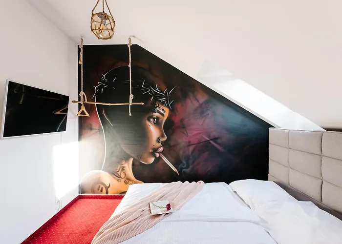 Petra In Historical Palace Братислава