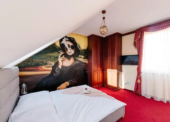 Petra In Historical Palace * Братислава