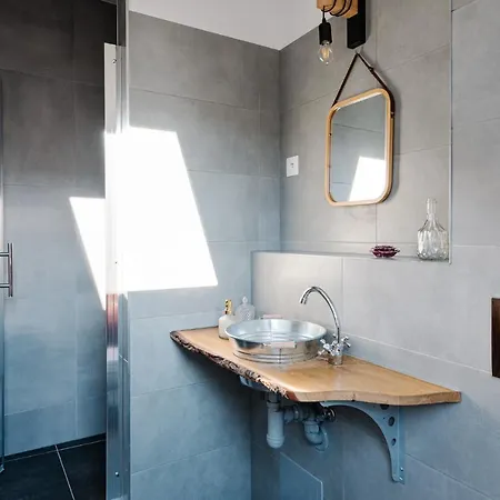 Hostel Petra In Historical Palace