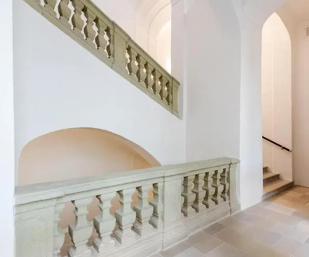 Hostel Petra In Historical Palace