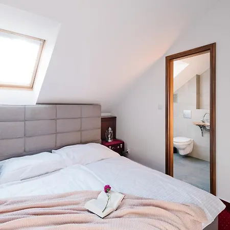 Petra In Historical Palace 호스텔